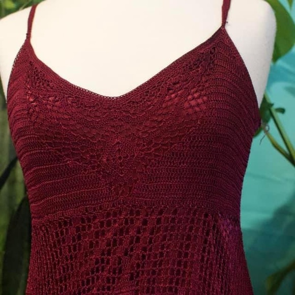 Beautiful le Chateau top Size small - Picture 3 of 4